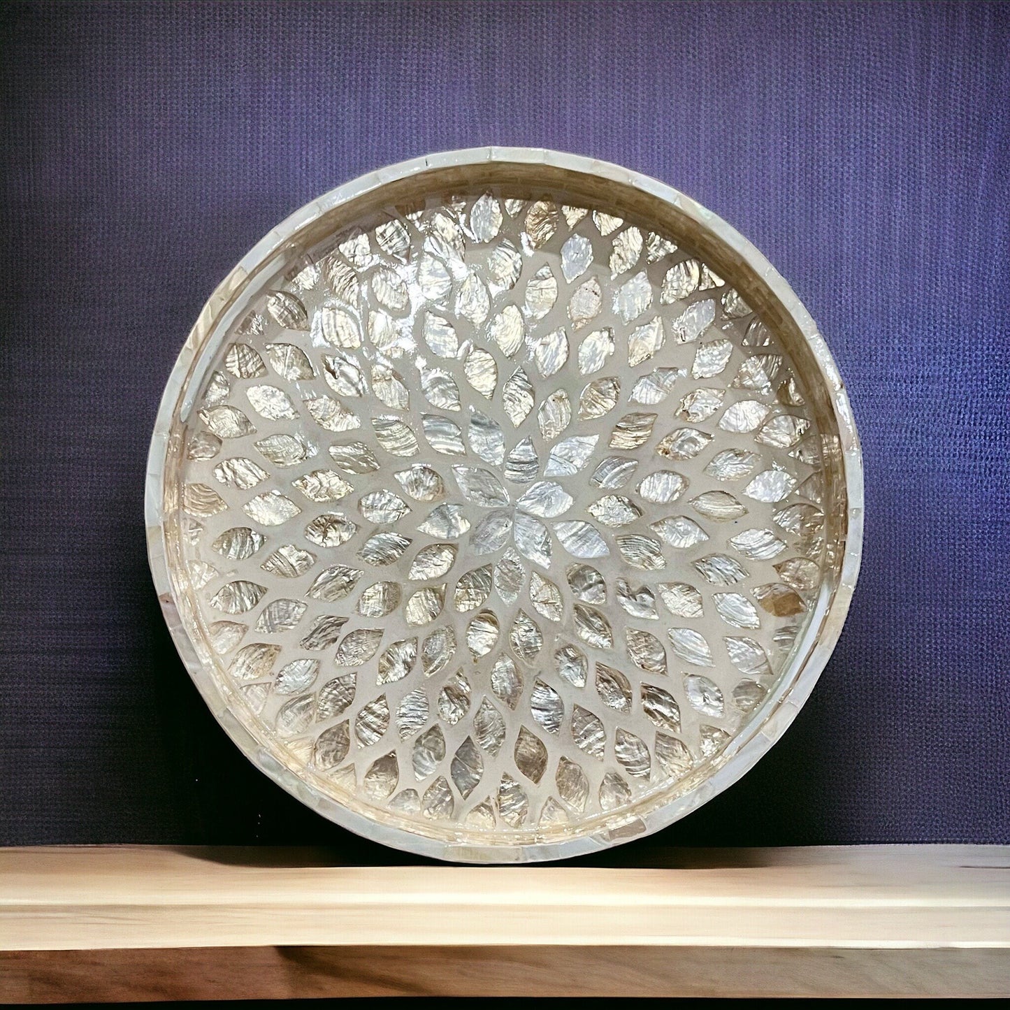 Ivory Capiz Shell Leaf Tray – Round Handmade Decorative Tray