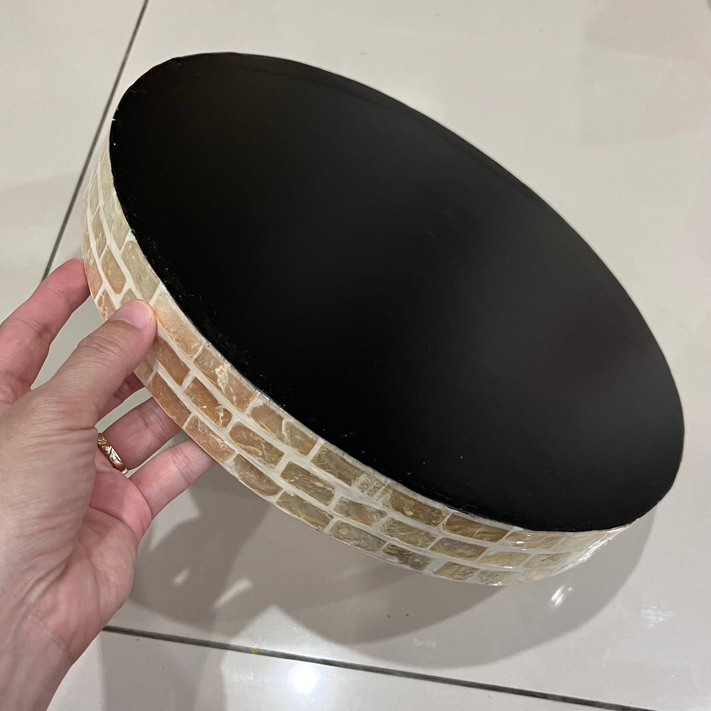 Ivory Capiz Shell Leaf Tray – Round Handmade Decorative Tray